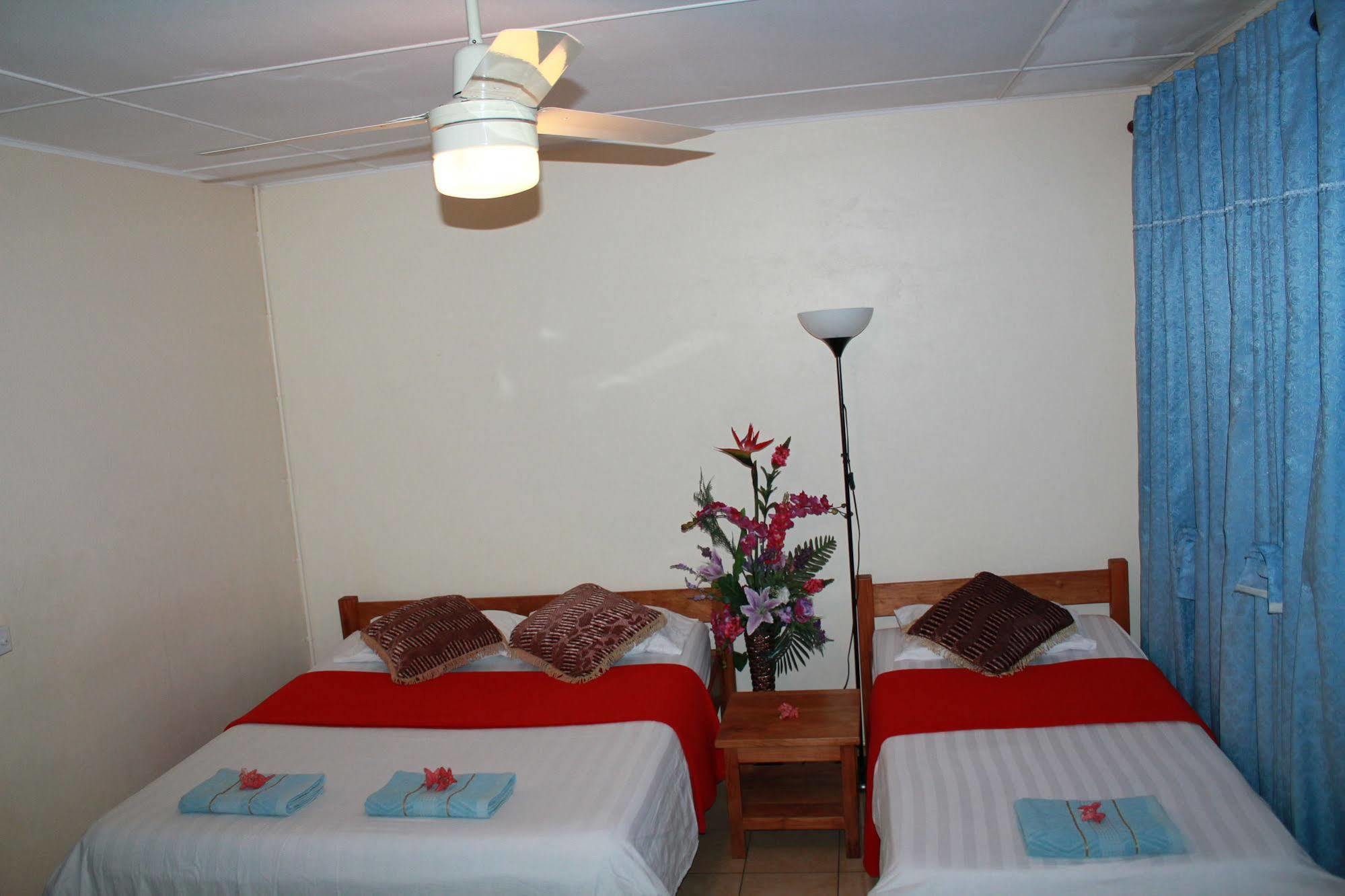 Pacific Paradise Motel Port Vila Exterior foto